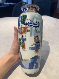 A pair of Chinese wucai 'Romance of the Three Kingdoms' rouleau vases, 19th C.