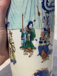 A pair of Chinese wucai 'Romance of the Three Kingdoms' rouleau vases, 19th C.