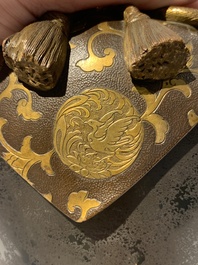 A fine Japanese gilt bronze vase and cover with the tiger taming Arhat, signed Akasofu Gyoko 曉光, Meiji, 19th C.