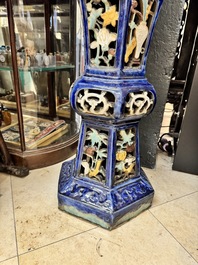 A Chinese or Vietnamese polychrome-glaze pottery jardini&egrave;re and stand, 19th C.