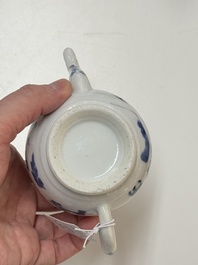 Four Chinese blue and white wares for the Vietnamese market, chơi ngọc 玩玉 and Jiaqing mark, 19th C.