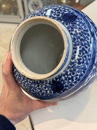 Three Japanese Arita blue and white vases and covers, Edo, 17th C.