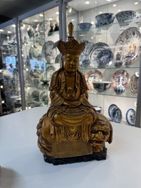 A Vietnamese gilt-red-lacquered wooden sculpture of Bodhisattva, 19/20th C.