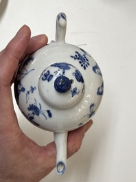 Four Chinese blue and white wares for the Vietnamese market, chơi ngọc 玩玉 and Jiaqing mark, 19th C.
