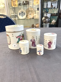 A set of five Chinese famille rose 'Wu Shuang Pu' nesting boxes and covers, 19th C.