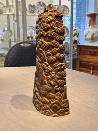 A Chinese huali wooden shrine, 17/18th C.