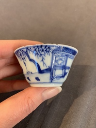 Eight Chinese blue and white cups, 14 saucers and four teapots, Kangxi/Qianlong