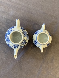 Eight Chinese blue and white cups, 14 saucers and four teapots, Kangxi/Qianlong
