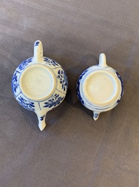 Eight Chinese blue and white cups, 14 saucers and four teapots, Kangxi/Qianlong