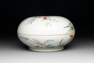 A fine Chinese famille rose 'eight peaches' box and cover, Qianlong mark, Republic