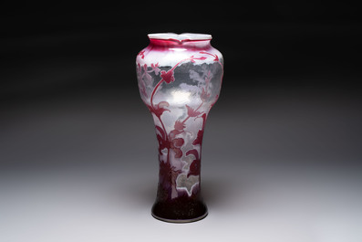 &Eacute;mile Gall&eacute; (1846-1904): A large cameo glass vase with floral design, signed, ca. 1900