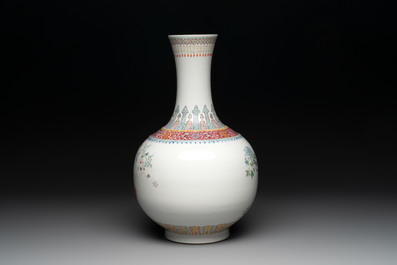 A Chinese famille rose 'boys and roosters' vase and a Milefo Buddha, Guangxu and Zhu Mao Ji 朱茂記造 mark, 19/20th C.