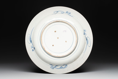 A Japanese blue and white 'peacock' dish, Edo, 17/18th C.