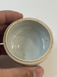 16 Chinese blue and white wares, Ming/Qing