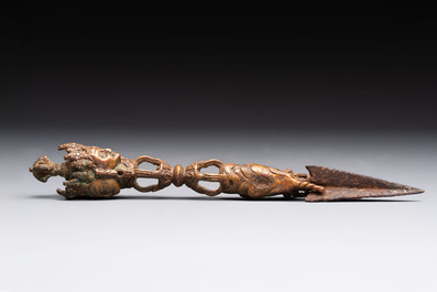 A Sino-Tibetan bronze Bodhisattva, a Thai Buddha and a phurba, 18/19th C.