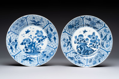 Five Chinese blue and white plates with floral design, Kangxi