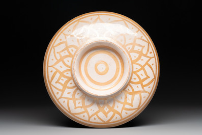 An Italian maiolica heraldic dish, Gubbio, 19th C.