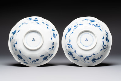 A pair of Chinese blue and white flower-shaped 'Long Eliza' plates, Kangxi