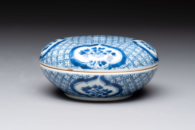 A Chinese blue and white box and cover with floral design, artemisia leaf mark, Kangxi