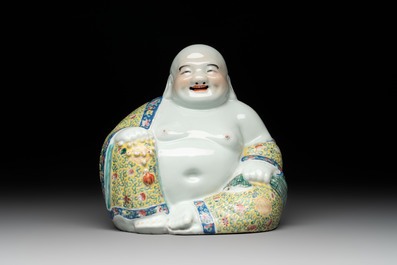 A Chinese famille rose 'boys and roosters' vase and a Milefo Buddha, Guangxu and Zhu Mao Ji 朱茂記造 mark, 19/20th C.