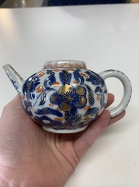A collection of five Chinese Imari-style wares and one Canton famille rose cup, Kangxi/Qianlong
