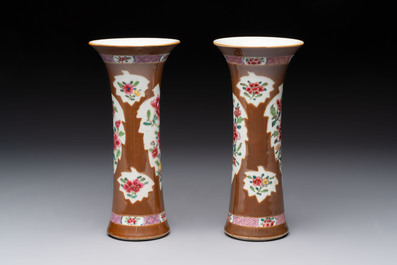A Chinese famille rose capucin-brown-ground covered jar and a pair of beaker vases, Qianlong