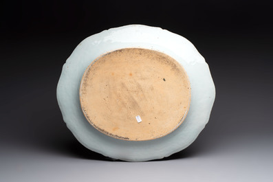 A Chinese blue and white covered tureen and a serving dish, Qianlong
