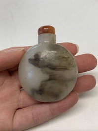 A collection of 13 Chinese snuff bottles, 19/20th C.