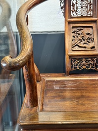 A pair of Chinese wooden 'horseshoe' chairs, 19/20th C.