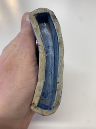 Six Chinese porcelain and glass brush rests, 19/20th C.