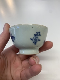 A collection of 24 Chinese blue, white and polychrome wares, 18th C.