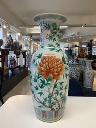 Three Chinese famille rose vases with figural and floral design, Qianlong mark, 19/20th C.
