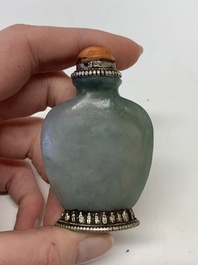 A collection of 13 Chinese snuff bottles, 19/20th C.