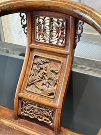A pair of Chinese wooden 'horseshoe' chairs, 19/20th C.