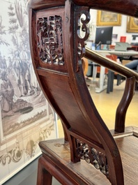 A pair of Chinese wooden 'horseshoe' chairs, 19/20th C.