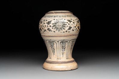 An Annamese or Vietnamese blue and white altar vase, a 'melon' jar and a bowl, 14/15th C.