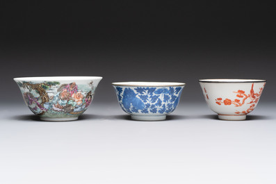 A varied collection of six Chinese blue, white, famille rose and iron-red wares, 19/20th C.
