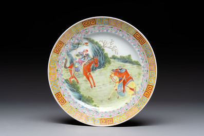 A varied collection of six Chinese blue, white, famille rose and iron-red wares, 19/20th C.