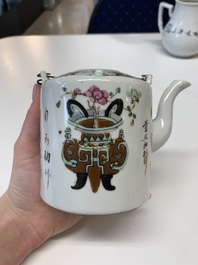 A collection of 29 Chinese blue, white, famille rose and Imari-style wares, 18th C. and later