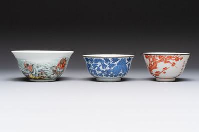 A varied collection of six Chinese blue, white, famille rose and iron-red wares, 19/20th C.