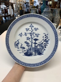 A collection of 29 Chinese blue, white, famille rose and Imari-style wares, 18th C. and later