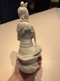 Two Chinese Dehua blanc de Chine figures of Guanyin, 19/20th C.