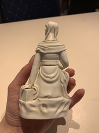 Two Chinese Dehua blanc de Chine figures of Guanyin, 19/20th C.