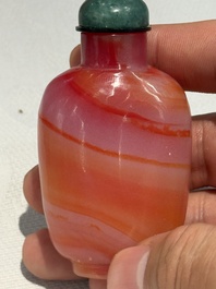 A collection of ten Chinese agate snuff bottles, 20th C.