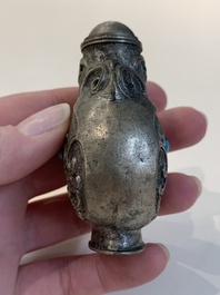 Two Chinese snuff bottles, four soapstone seals and a lacquer covered box, 20th C.