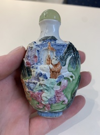 A collection of ten Chinese snuff bottles, various marks, 19/20th C.