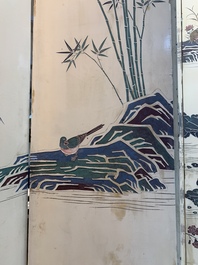 A Chinese polychrome lacquered wooden eight-panel folding screen with a pond scene, 19/20th C.