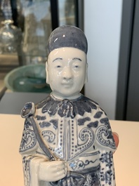 13 Chinese blue, white, famille rose, verte and qianjiang cai wares, 19/20th C.