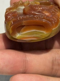 A collection of ten Chinese agate snuff bottles, 20th C.