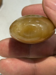 A collection of ten Chinese agate snuff bottles, 20th C.